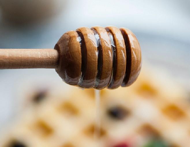 Диетолог Соломатина назвала липовый мёд самым полезным для здоровья