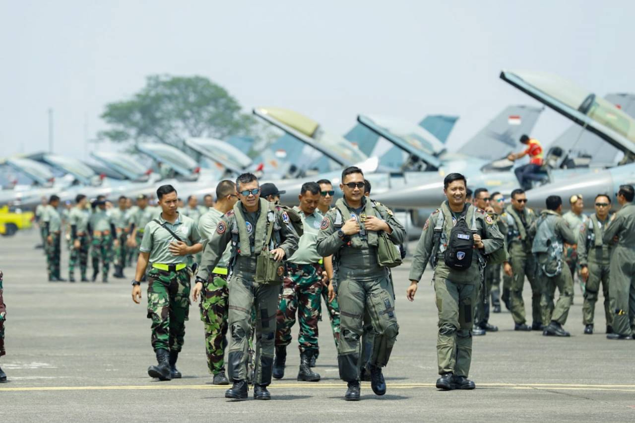 СМИ: опасаясь Китая, страны Азии закупают новые боевые самолеты СМИ: опасаясь Китая, страны Азии закупают новые боевые самолеты