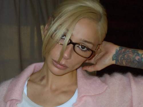 Суд отклонил иск к МТС на $1 млрд из-за «голой» вечеринки Ивлеевой Суд отклонил иск к МТС на $1 млрд из-за «голой» вечеринки Ивлеевой