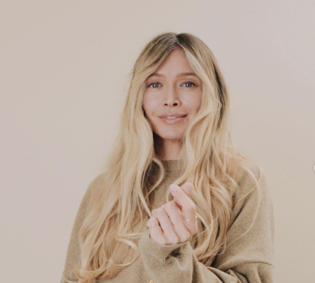 Вера Брежнева разочаровала зрителей выступлением в Казахстане