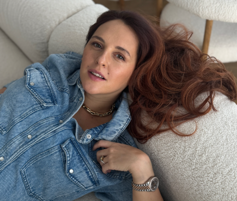 Мария Шумакова решила продолжить творческую деятельность во время беременности