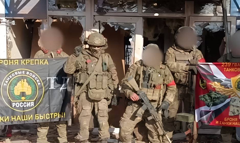 Путин поздравил подразделения группировки войск «Центр» с освобождением Авдеевки