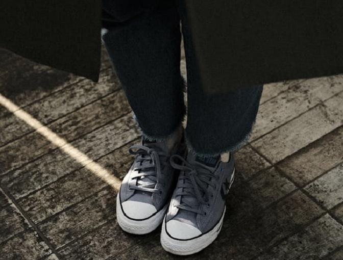 Ортопед Черемисова рассказала об опасных последствиях ношения тесной обуви