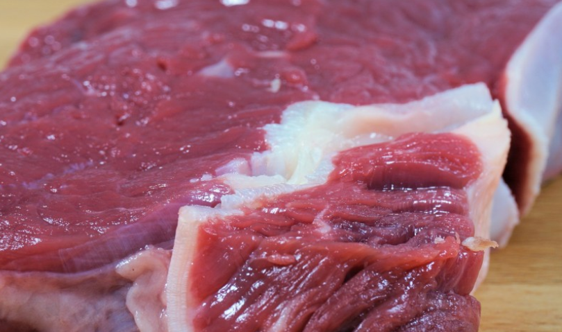 Терапевт Баранова рассказала, почему не нужно обрезать жир с мяса Терапевт Баранова рассказала, почему не нужно обрезать жир с мяса