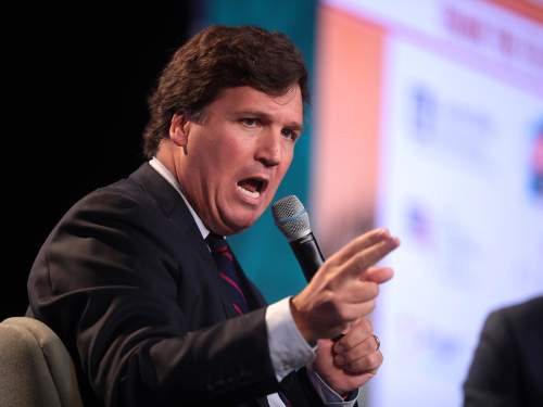 Журналист Такер Карлсон прокомментировал смерть Навального Журналист Такер Карлсон прокомментировал смерть Навального