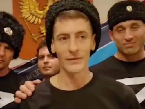 Пасынок Сырского пришел в дипмиссию РФ в Австралии в футболке Z и поздравил со взятием Авдеевки (ФОТО)