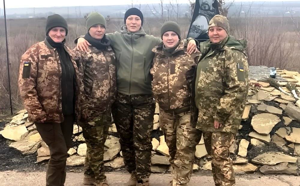 Мужчины заканчиваются: Украина начала негласную мобилизацию женщин