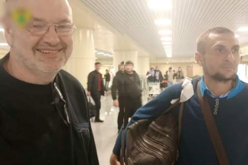 Моряки, застрявшие на год в порту Мозамбика, вернулись в Россию (ВИДЕО)