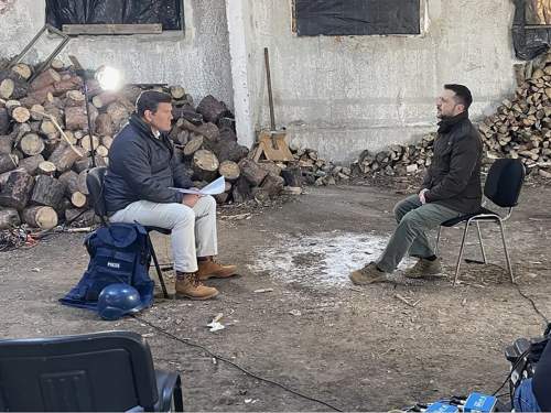 Зеленского высмеяли за интервью журналисту FoxNews на фоне дров (ФОТО, ВИДЕО) Зеленского высмеяли за интервью журналисту FoxNews на фоне дров (ФОТО, ВИДЕО)