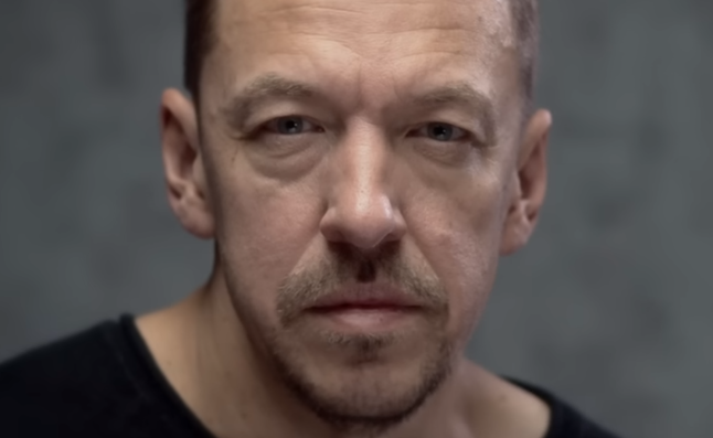 Солист группы «Танцы Минус» Петкун отказался спеть с поклонником в Ярославле