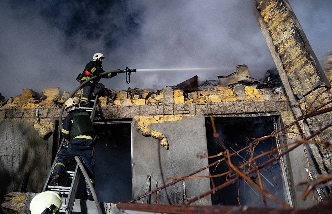 ВС РФ поразили базу хранения беспилотных катеров и портовые объекты в Одессе ВС РФ поразили базу хранения беспилотных катеров и портовые объекты в Одессе