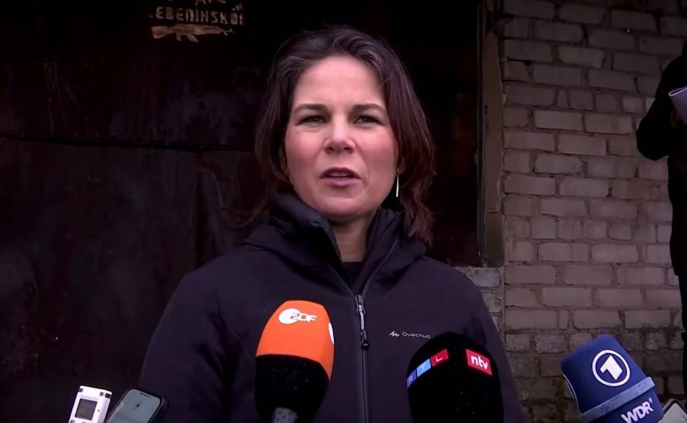 Неизвестный дрон сорвал планы Анналены Бербок посетить очистные сооружения в Николаевской области