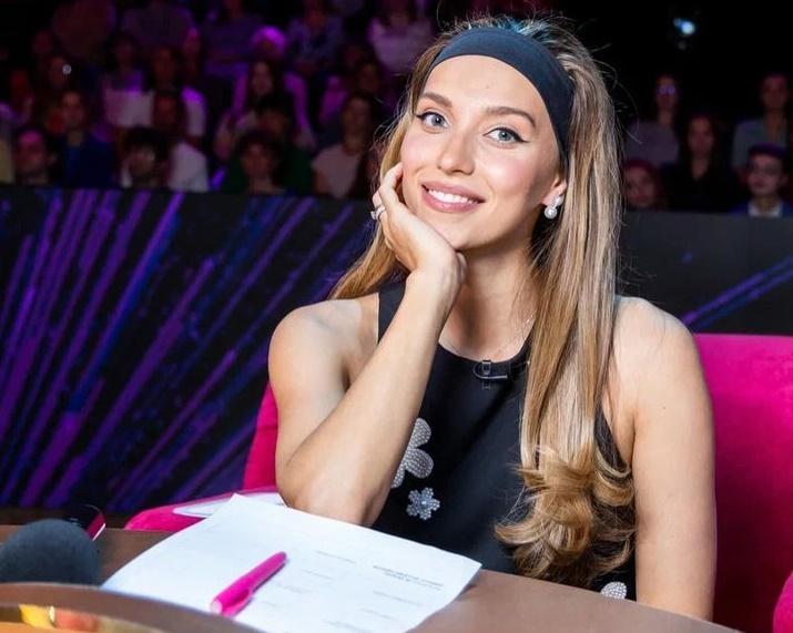 Предполагаемый отец Филиппа Кикророва предложил Регине Тодоренко «посидеть на коленках» Предполагаемый отец Филиппа Кикророва предложил Регине Тодоренко «посидеть на коленках»