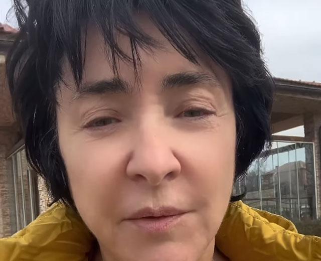 Лолита Милявская после «голой» вечеринки потеряла лоск и начала новую жизнь в деревне