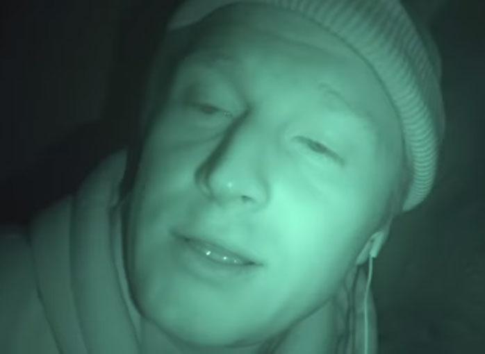 Актёр Вячеслав Чепурченко решил замуровать себя в стену в шоу «Прятки»