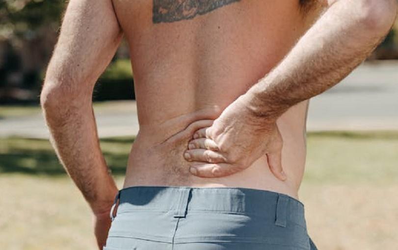 Уролог Ротов рассказал, что повара и пилоты больше остальных склонны к мочекаменной болезни