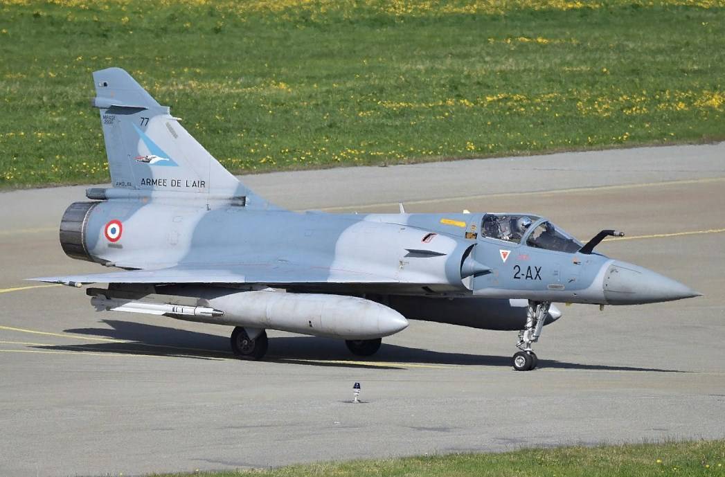 Макрон опроверг слова Зеленского о возможной поставке истребителей Mirage 2000 Макрон опроверг слова Зеленского о возможной поставке истребителей Mirage 2000