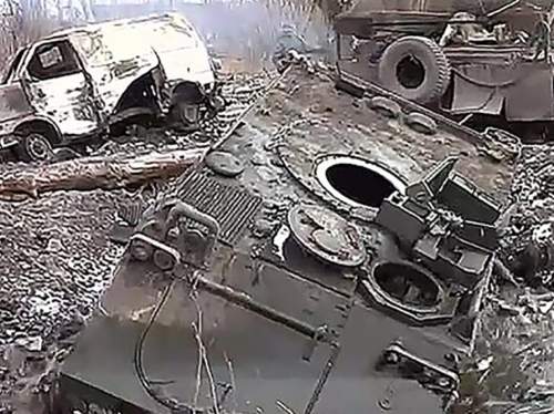 Опубликовано видео бегства боевиков ВСУ при взятии Ласточкино в ДНР (ВИДЕО) Опубликовано видео бегства боевиков ВСУ при взятии Ласточкино в ДНР (ВИДЕО)