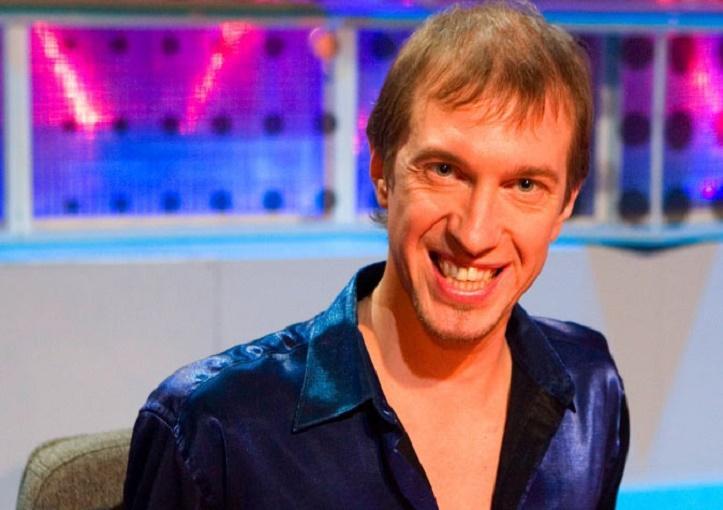 Соседов заявил, что Долина могла бы исполнить гимн России перед футбольным матчем вместо Гагариной