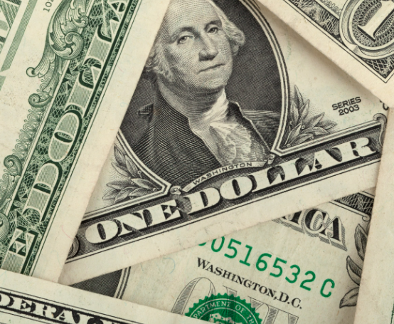 В США количество пенсионеров с миллионными счетами в банке выросло на 11,5%