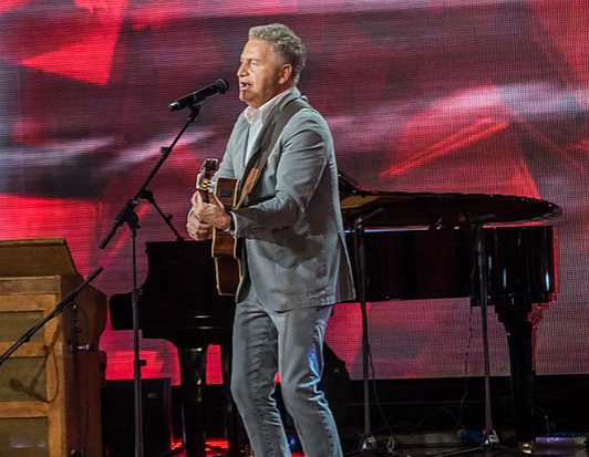 Отец Леонида Агутина признался в продвижении сына в начале его карьеры