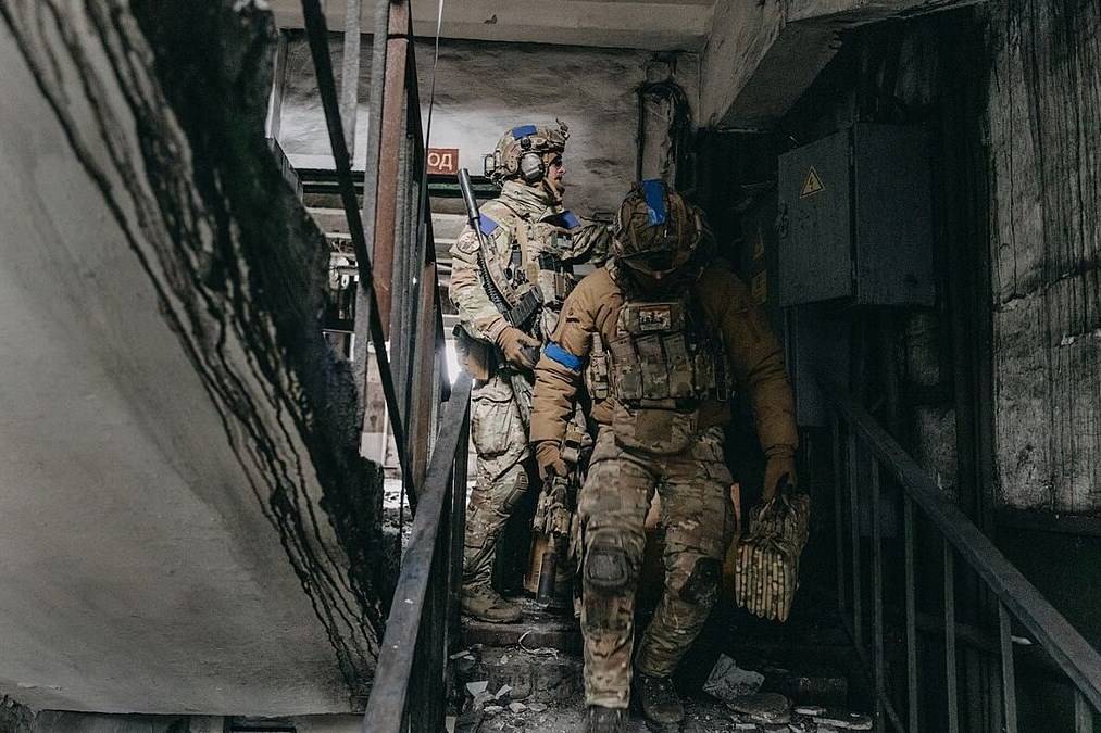 Украина за неделю на Авдеевском направлении потеряла 2,6 тысячи солдат и 23 танка