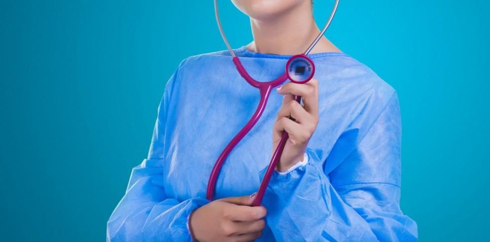 Доктора Мясников и Ерин рассказали, чем опасна грыжа пищевода