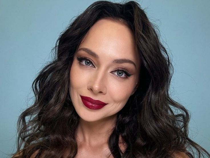 Настасья Самбурская порадовала поклонников новой песни Настасья Самбурская порадовала поклонников новой песни