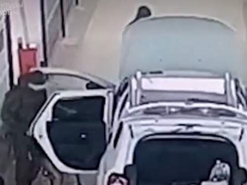 На днище авто при въезде в Крым нашли взрывчатку (ВИДЕО)