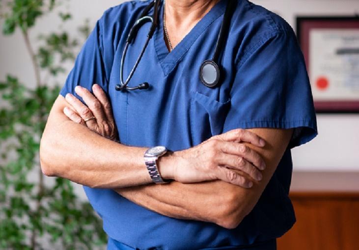 Онкоуролог Гадзиян посоветовал для увеличения либидо у мужчин отказаться от соли и сахара