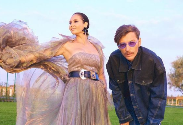 Павел Воля выгоняет супругу из дома из-за собаки Павел Воля выгоняет супругу из дома из-за собаки