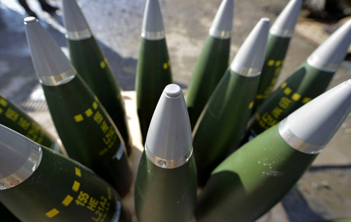В ЕК указали на ошибку Зеленского, считавшего снаряды от ЕС бесплатными