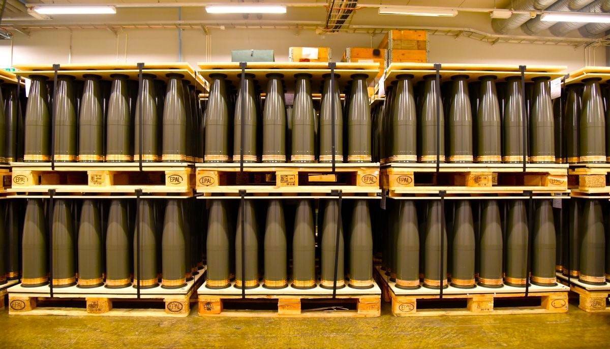 Запад перешел на круглосуточное производство боеприпасов для обеспечения Украины