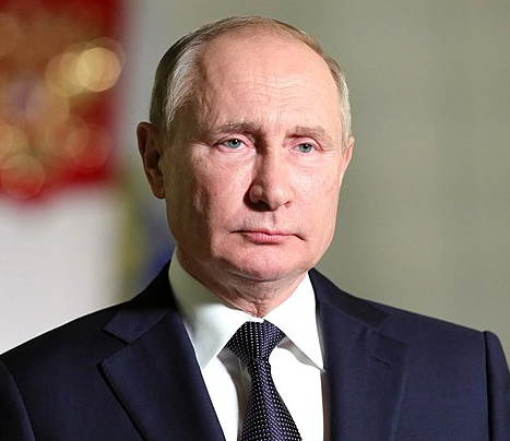 Владимир Путин отшутился на вопрос о любви к огурцам и помидорам