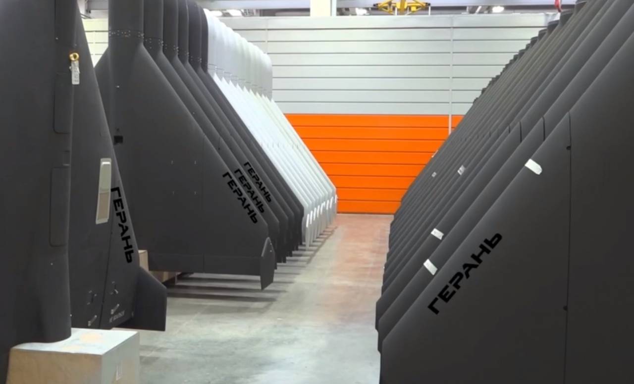 Ударные российские беспилотники «Герань-2» ударили по ремонтно-механическому заводу в Тернополе