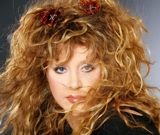 Активист Бородин попросил признать Пугачеву иноагентом после ее обращения к Михайлову