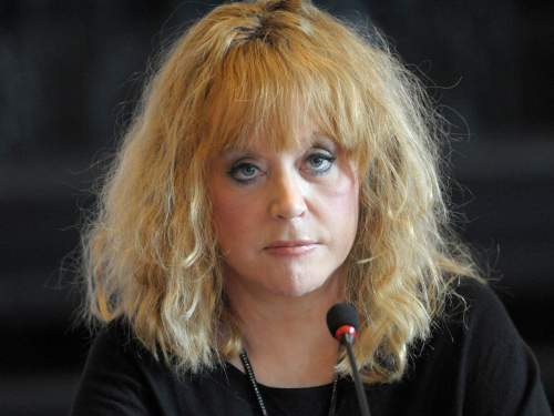 В Госдуме призвали признать Пугачеву иноагентом после скандала В Госдуме призвали признать Пугачеву иноагентом после скандала