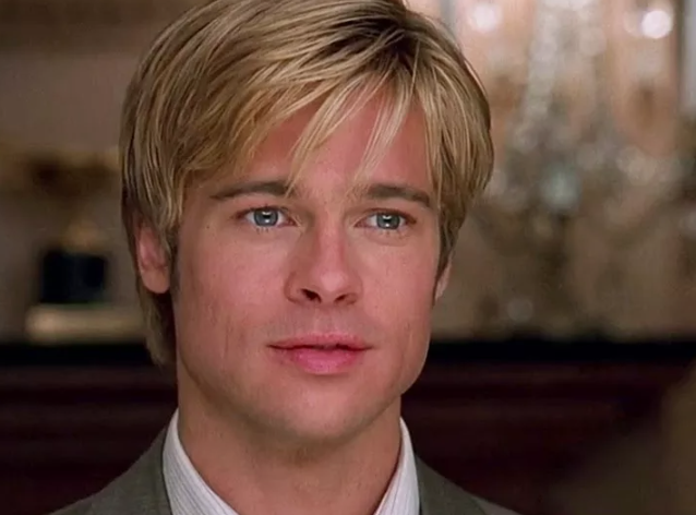 Девушка Брэда Питта развелась со звездой «Дневников вампиров»