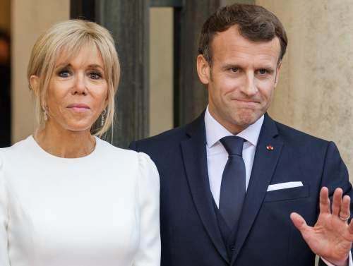 Daily Mail: Макрон впервые отреагировал на слухи, что его жена родилась мужчиной
