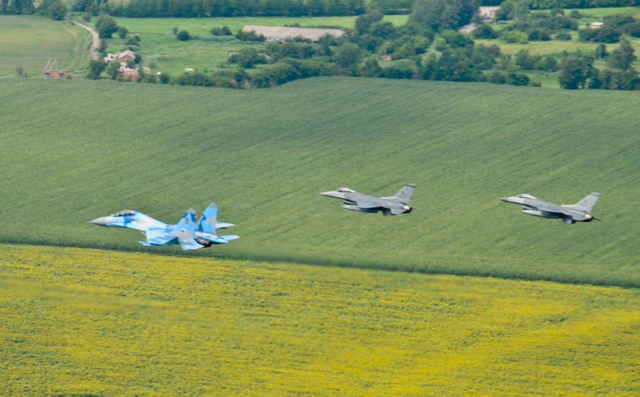 К концу весны Украина получит только шесть истребителей F-16 из обещанных 45