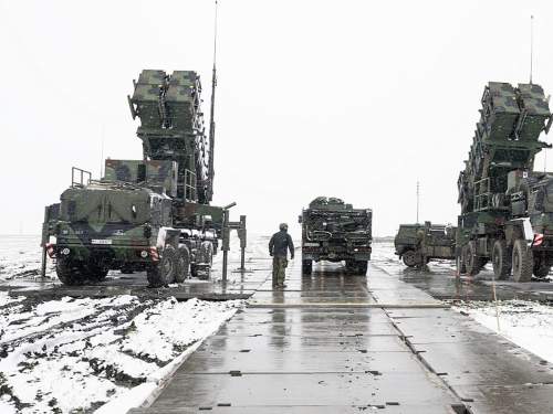 На Украине опубликовали некролог о погибшем зенитчике ВСУ с его фото на фоне ЗРК Patriot (ФОТО)