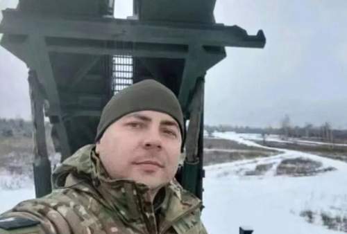 На Украине опубликовали некролог о погибшем зенитчике ВСУ с его фото на фоне ЗРК Patriot (ФОТО)