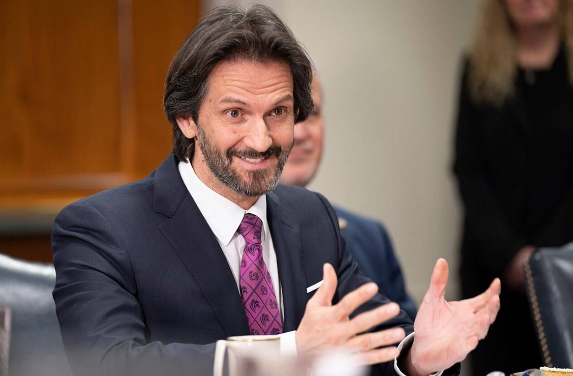 Министр обороны Словакии предложил выслать домой «трусливых украинцев» вместо отправки солдат НАТО