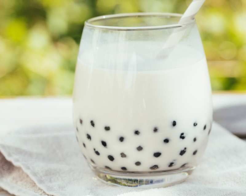 Диетолог Сюракшина заявила, что растительное молоко подойдет для людей с аллергией на глютен
