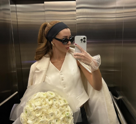 Брат Анны Заворотнюк стал преподавать английский язык Брат Анны Заворотнюк стал преподавать английский язык