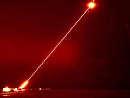 Испытания британского боевого лазера показали на видео (ВИДЕО)