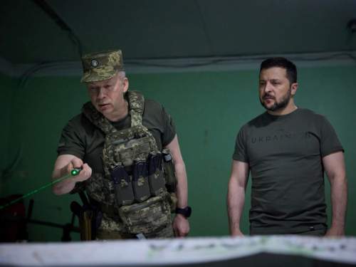 FT: Зеленский готов бросить на Россию &laquo;орду&raquo; плохо обученных новобранцев