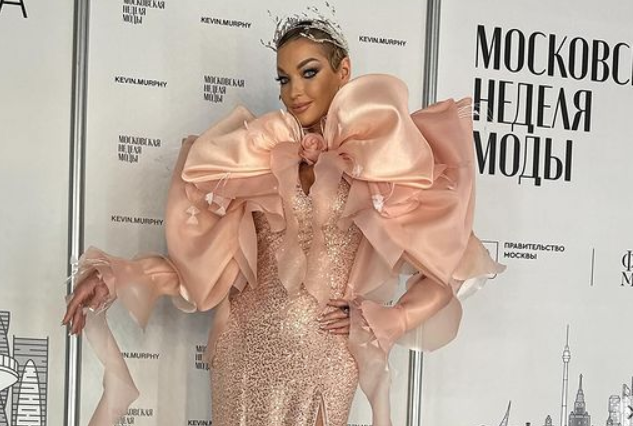 Волочкова призналась, что не отказывается от своей диеты в период Масленицы