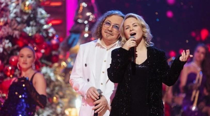 Проскурякова показала портрет Николаева, который нарисовала их маленькая дочь