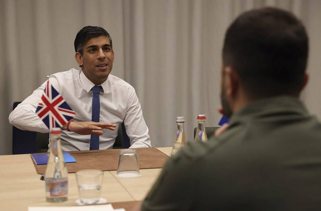 Британские консерваторы задумали сместить Сунака с должности премьера